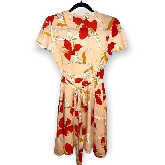 Aakaa (S) Pink Floral Printed Wrap Dress - Picture 2 of 4